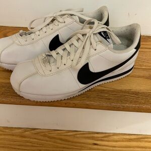 Nike Air Force ‘72 Cortez Size 8.5 Barely Worn